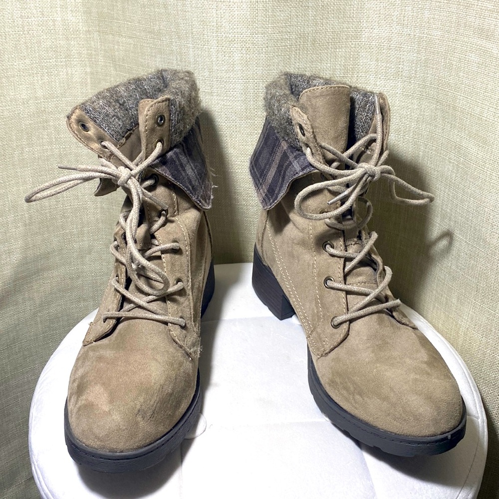 Comfortable Women’s Booties